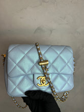 Load image into Gallery viewer, Chanel Square Pearl Crush Flap