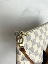 Load image into Gallery viewer, Louis Vuitton Pochette Accessoires