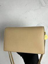 Load image into Gallery viewer, Givenchy GV3 WOC