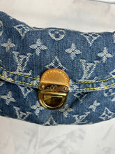 Load image into Gallery viewer, Louis Vuitton Mini Pleaty