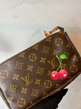 Load image into Gallery viewer, Louis Vuitton x Takashi Murakami Pochette Accessoires