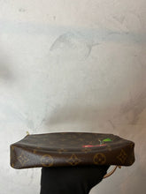 Load image into Gallery viewer, Louis Vuitton x Takashi Murakami Pochette Accessoires