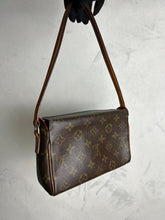 Load image into Gallery viewer, Louis Vuitton Recital LIMITED EDITION
